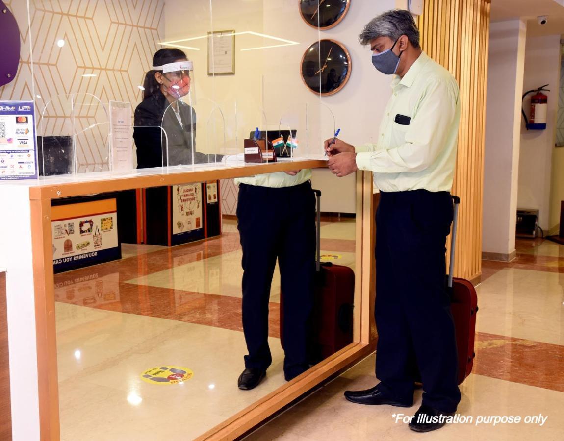 Spot On Hotel Midtown Gondia المظهر الخارجي الصورة