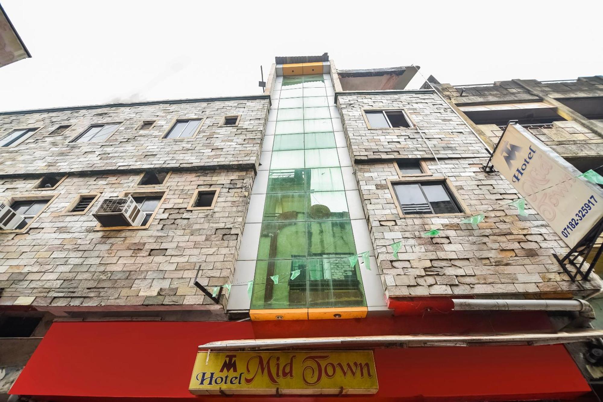 Spot On Hotel Midtown Gondia المظهر الخارجي الصورة